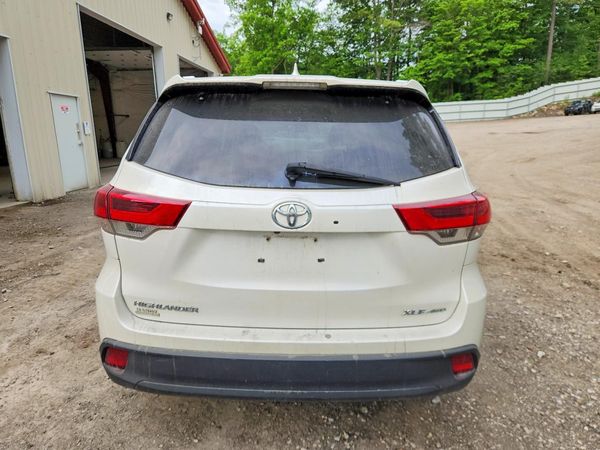 2019 TOYOTA HIGHLANDER SE/XLE