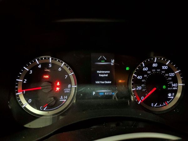 2022 TOYOTA HIGHLANDER LE