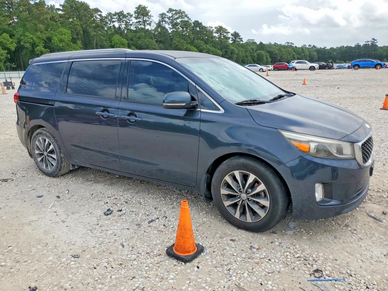 2016 KIA SEDONA EX - Middle level