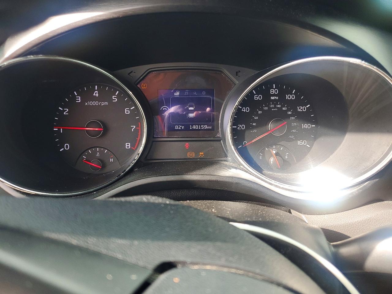 2017 KIA SEDONA LX