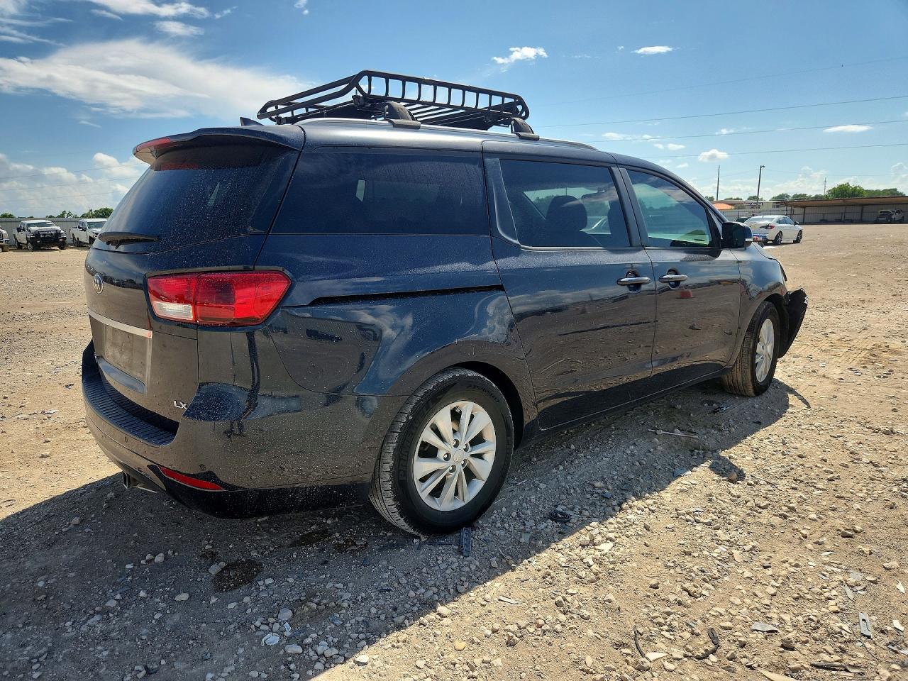 2017 KIA SEDONA LX