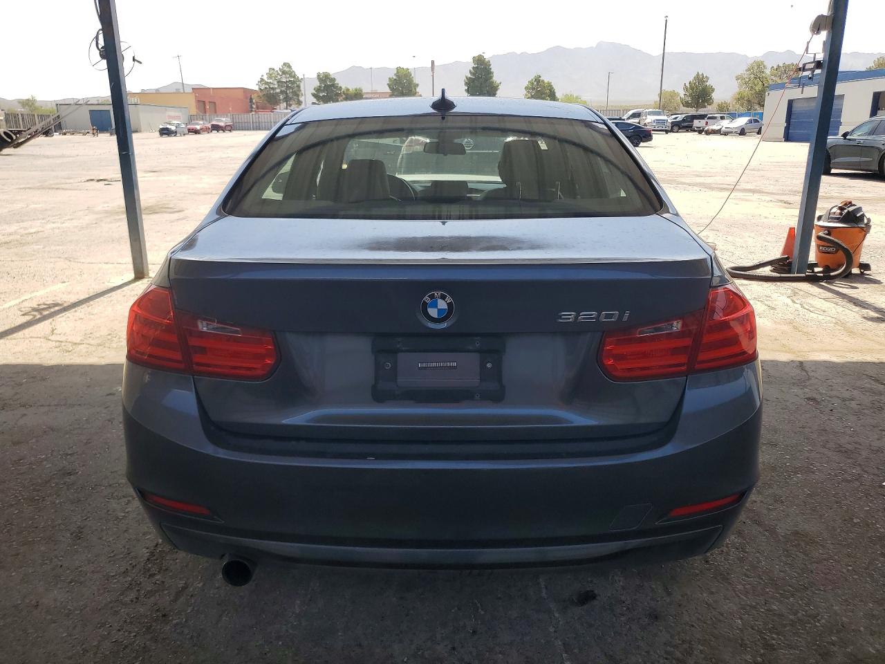 2015 BMW 320 SA