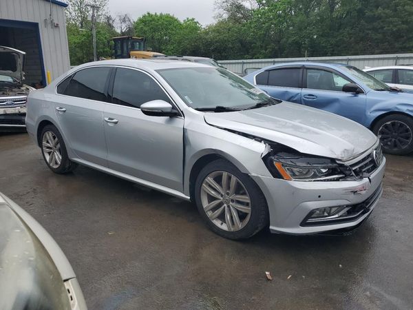 2018 VOLKSWAGEN PASSAT