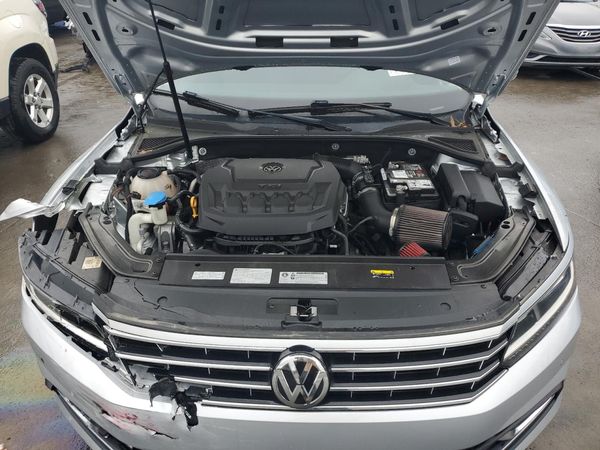 2018 VOLKSWAGEN PASSAT
