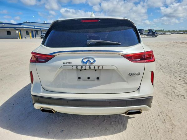 2021 INFINITI QX50 Luxe