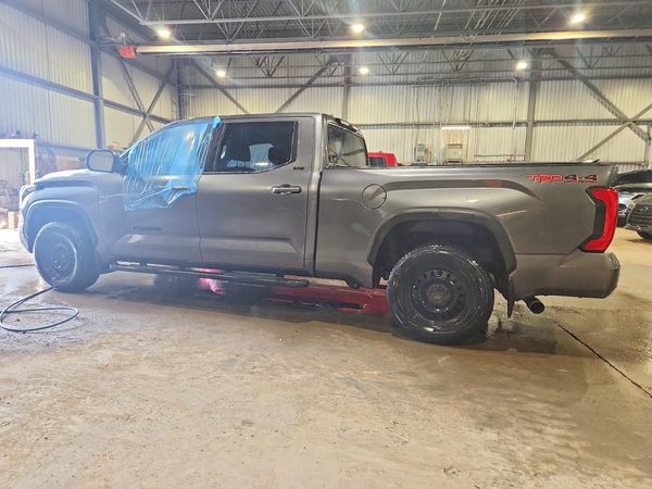 2023 TOYOTA TUNDRA SR5