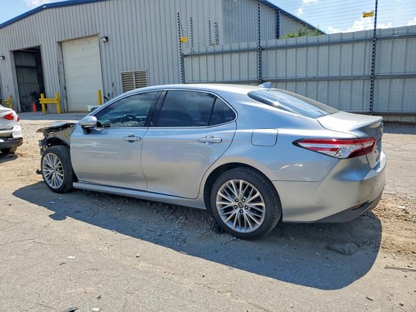 2020 TOYOTA CAMRY