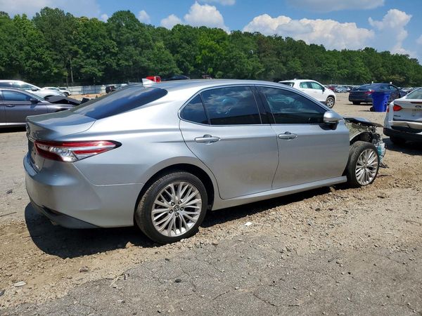 2020 TOYOTA CAMRY