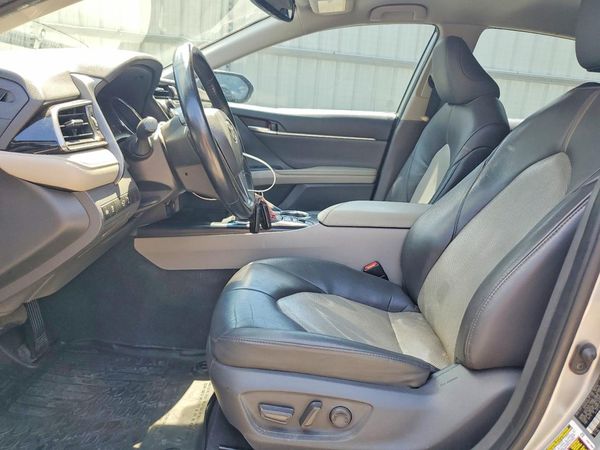2020 TOYOTA CAMRY