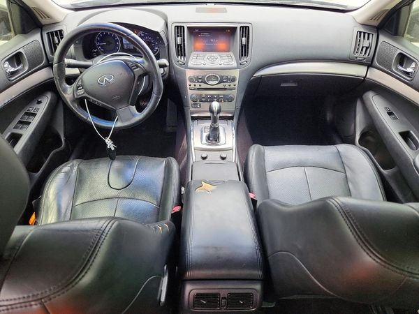 2015 INFINITI Q40