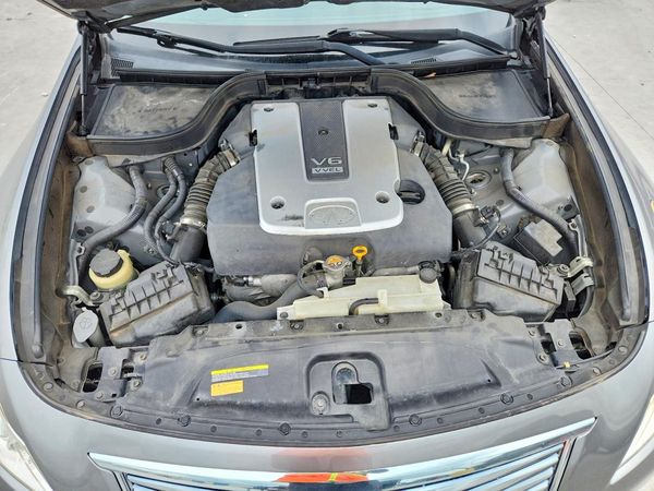 2015 INFINITI Q40