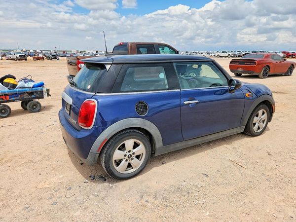 2015 MINI COOPER