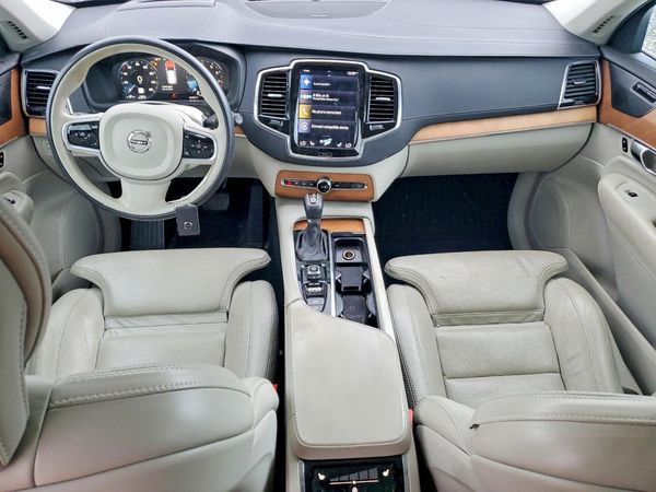2019 VOLVO XC90 Inscription
