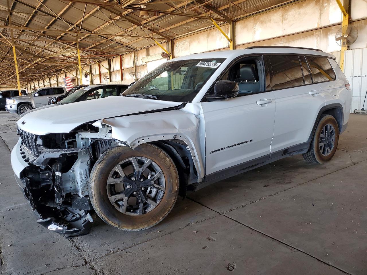 2025 JEEP GRAND CHEROKEE Laredo, Altitude