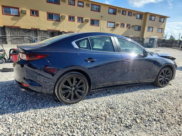 2024 MAZDA 3 Select Sport Package