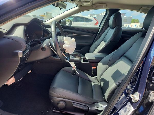 2024 MAZDA 3 Select Sport Package