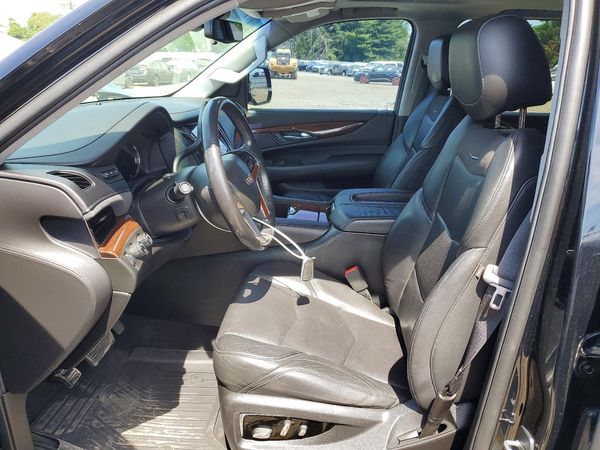 2018 CADILLAC ESCALADE ESV Luxury