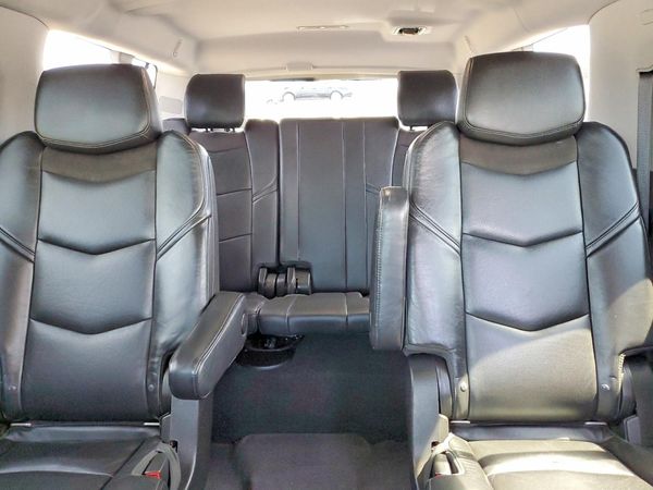 2018 CADILLAC ESCALADE ESV Luxury