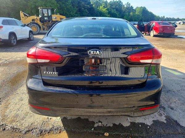 2017 KIA FORTE LX Base