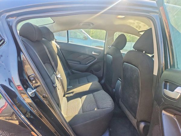 2017 KIA FORTE LX Base