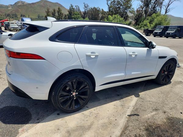 2018 JAGUAR F-PACE S