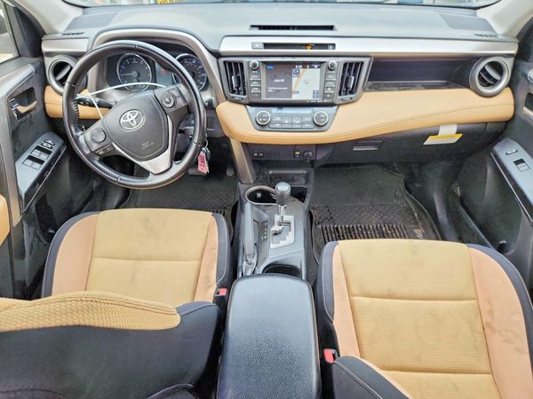 2016 TOYOTA RAV4 XLE (M Grade)