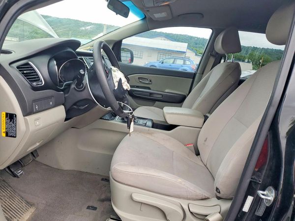 2016 KIA SEDONA L - Low level