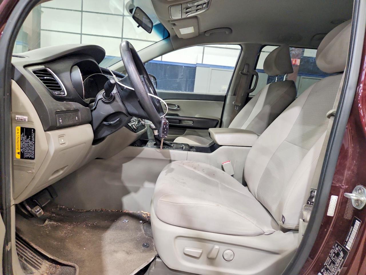 2017 KIA SEDONA LX
