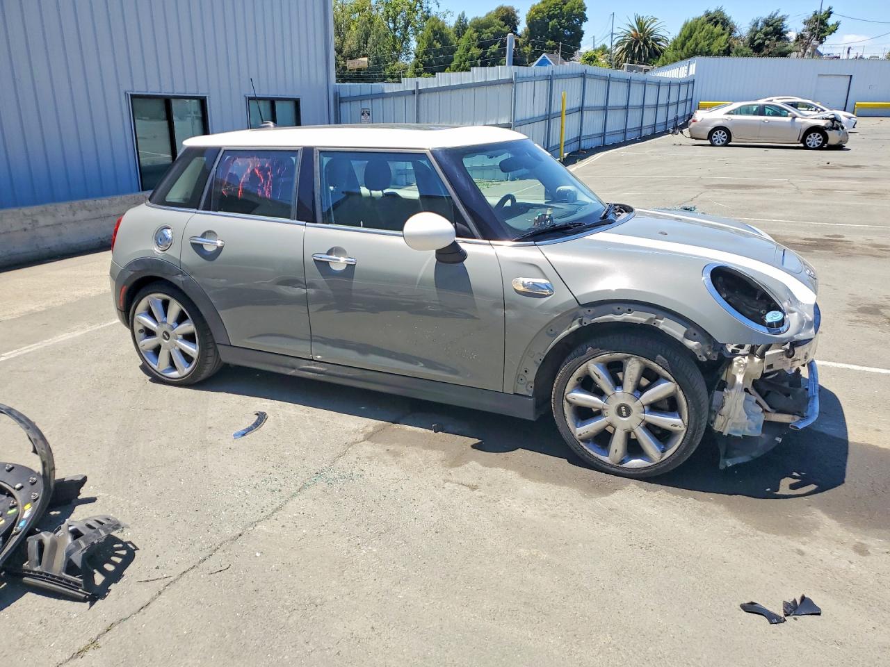 2015 MINI COOPER