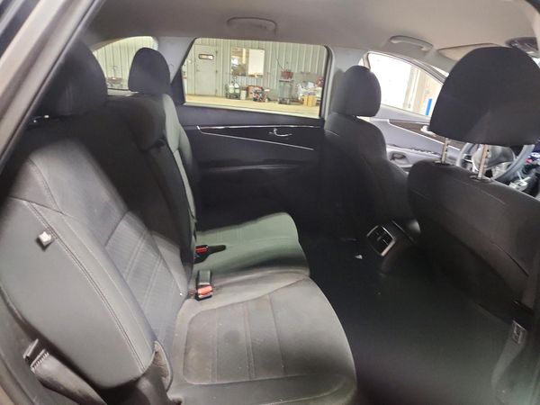 2019 KIA SORENTO L, LX, S