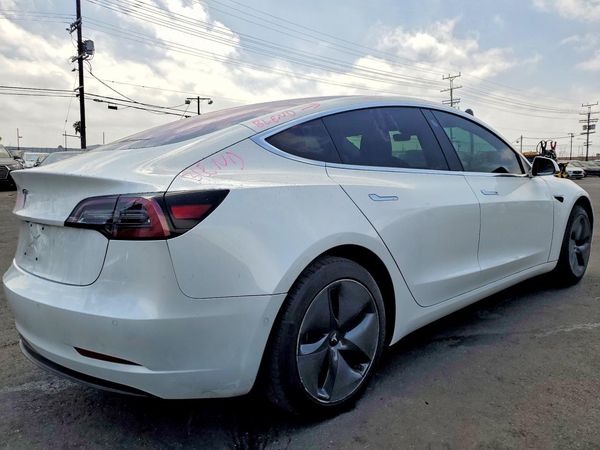 2017 TESLA MODEL 3