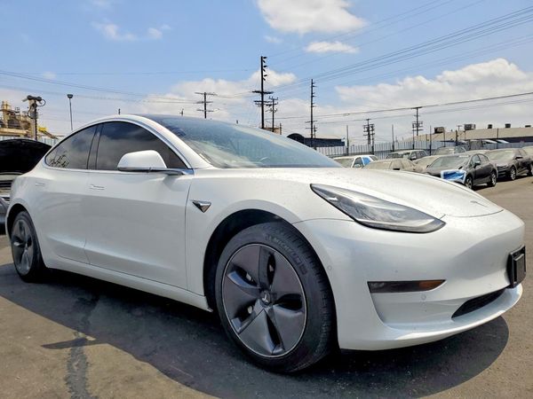 2017 TESLA MODEL 3