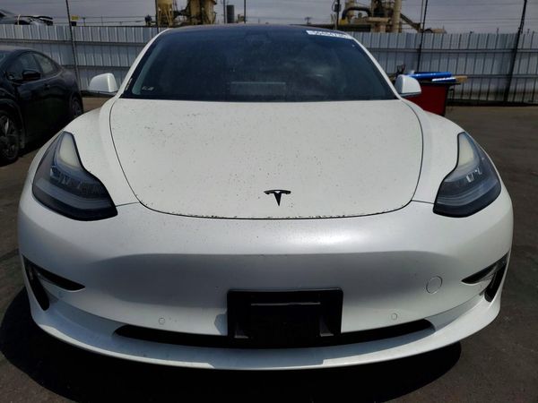 2017 TESLA MODEL 3