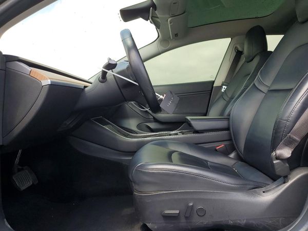 2017 TESLA MODEL 3
