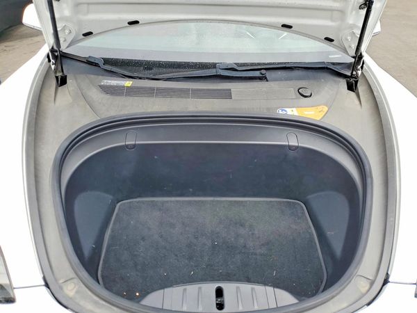 2017 TESLA MODEL 3