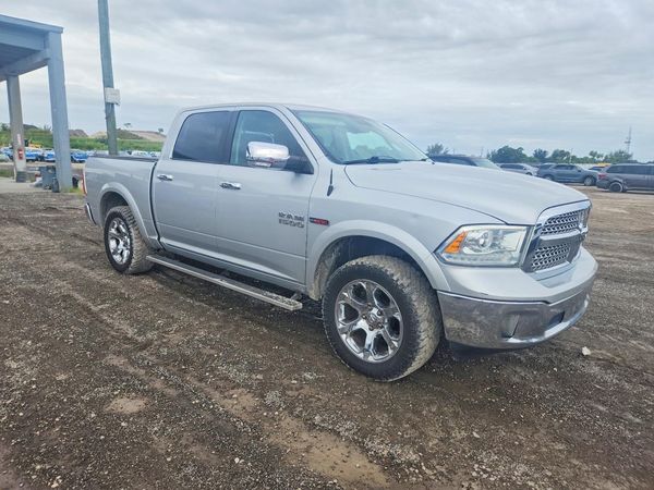2014 RAM 1500 Laramie
