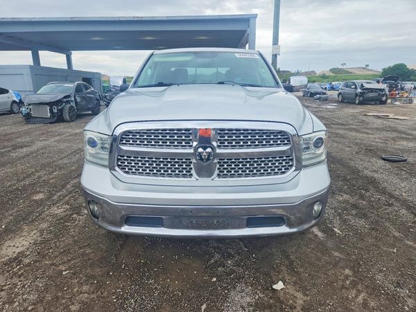 2014 RAM 1500 Laramie