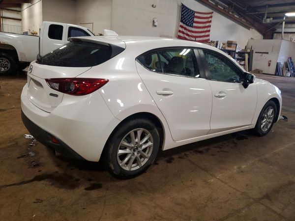 2014 MAZDA 3