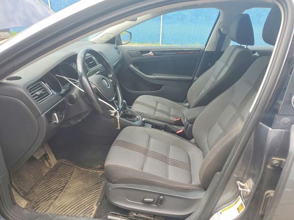 2017 VOLKSWAGEN JETTA SE