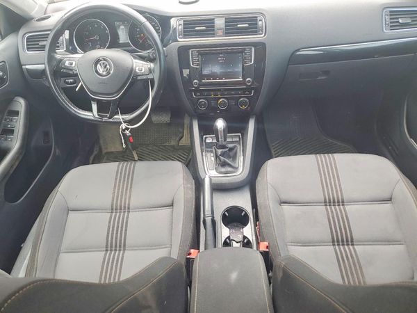 2017 VOLKSWAGEN JETTA SE