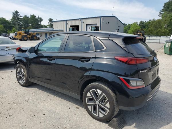 2023 HYUNDAI KONA SE