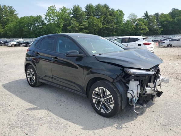 2023 HYUNDAI KONA SE