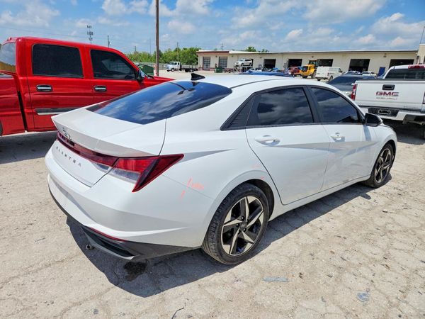 2023 HYUNDAI ELANTRA SEL w/Convenience Pkg