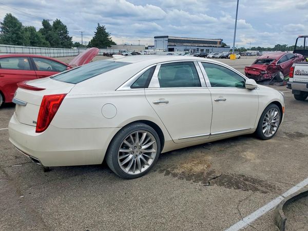 2015 CADILLAC XTS