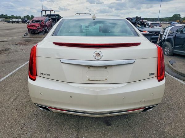 2015 CADILLAC XTS