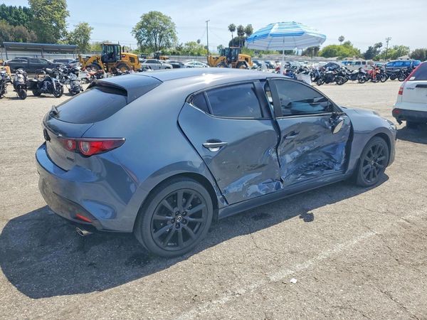 2023 MAZDA 3 Preferred Package