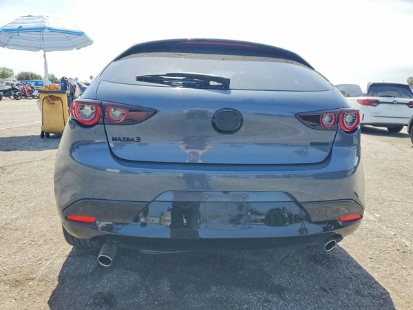 2023 MAZDA 3 Preferred Package