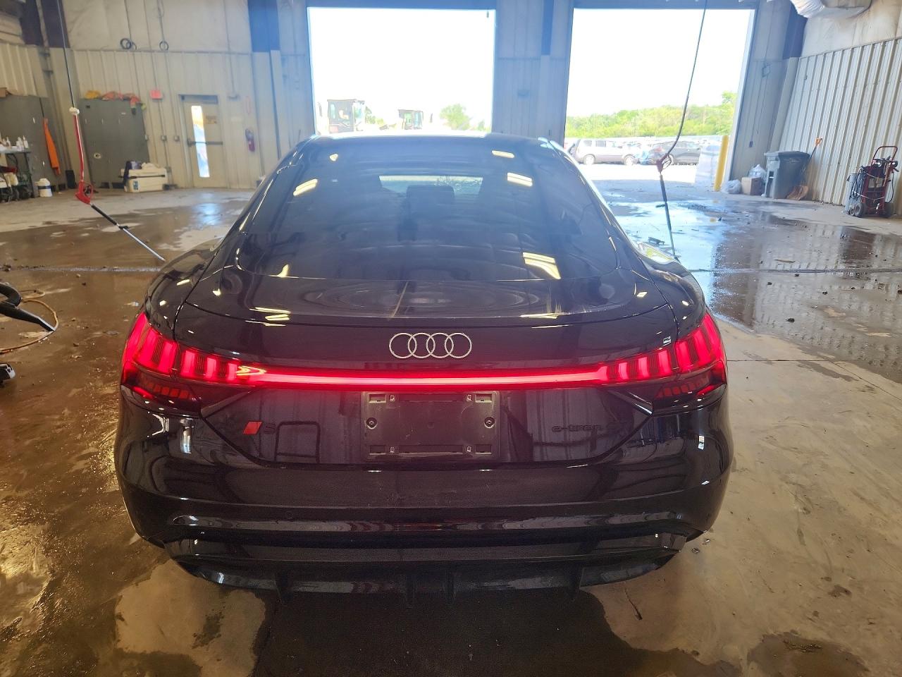 2025 AUDI S E-TRON GT quattro Premium Plus