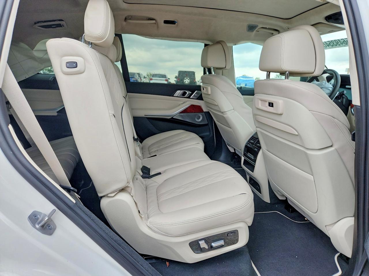 2022 BMW X7 XB7