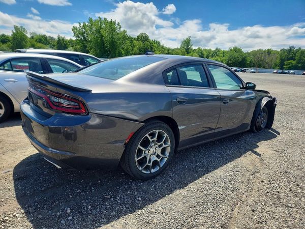 2017 DODGE CHARGER SXT